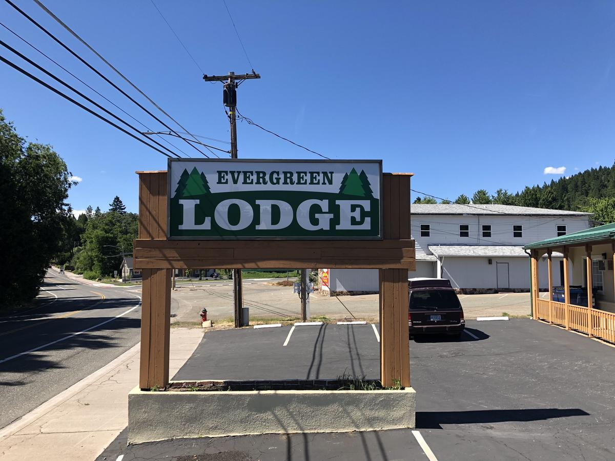 Evergreen Lodge Маунт-Шаста Экстерьер фото