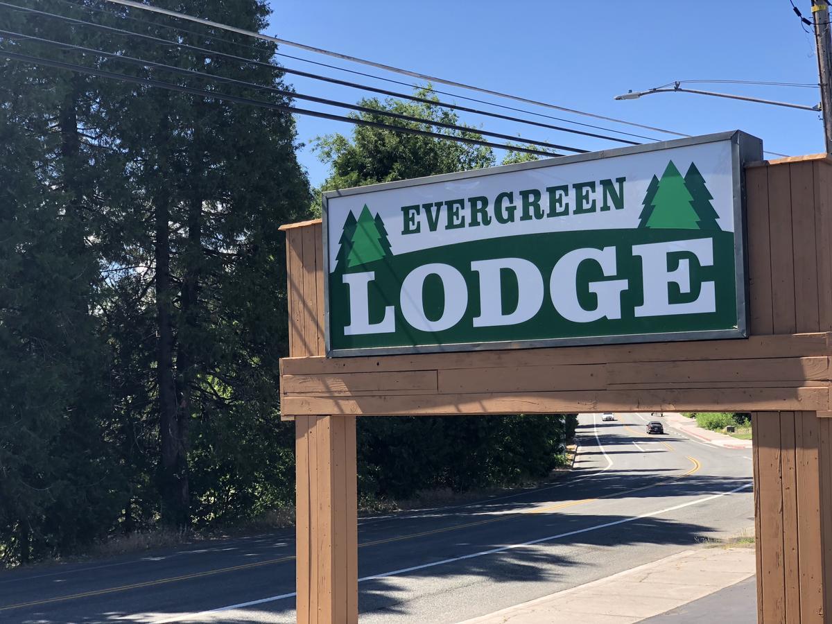 Evergreen Lodge Маунт-Шаста Экстерьер фото